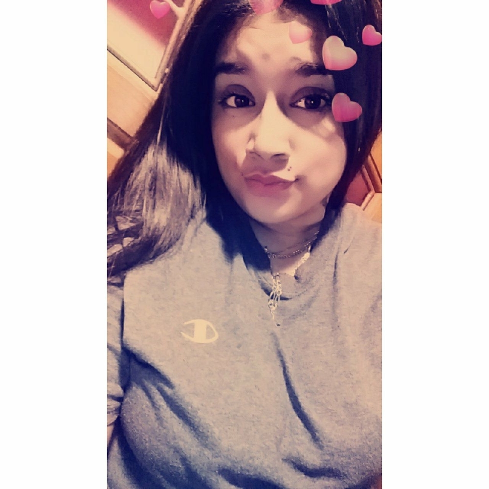 Meet your Posher, Ninaa